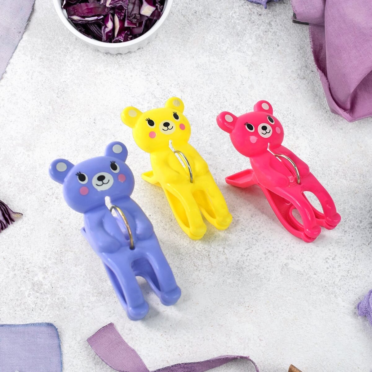 Towel Clip Windproof Plastic Towel Clips (3 Pcs Set) - Image 1