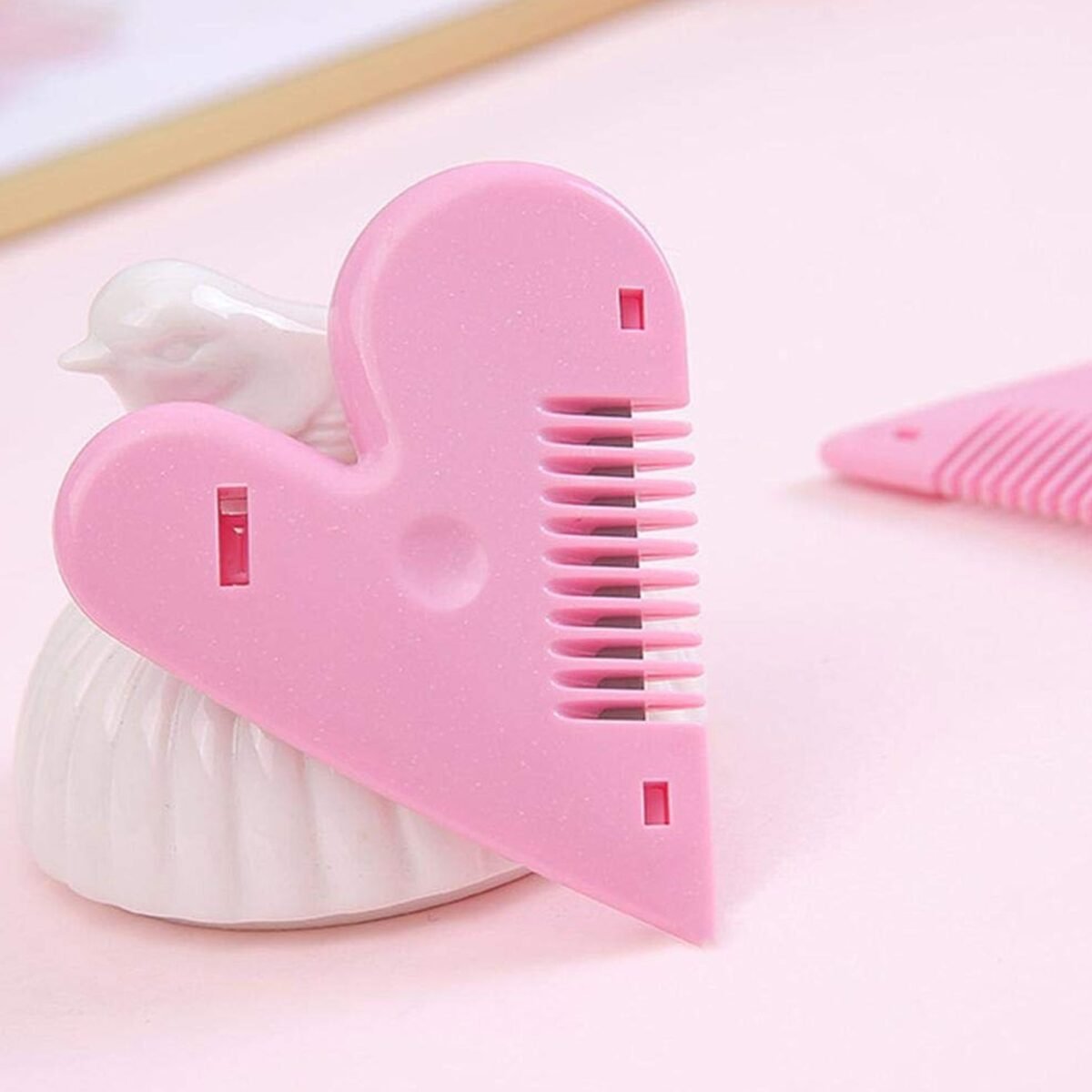Heart Shape Plastic Hair Cutting Scissors (1 Pc / With Card Packing) - Image 1