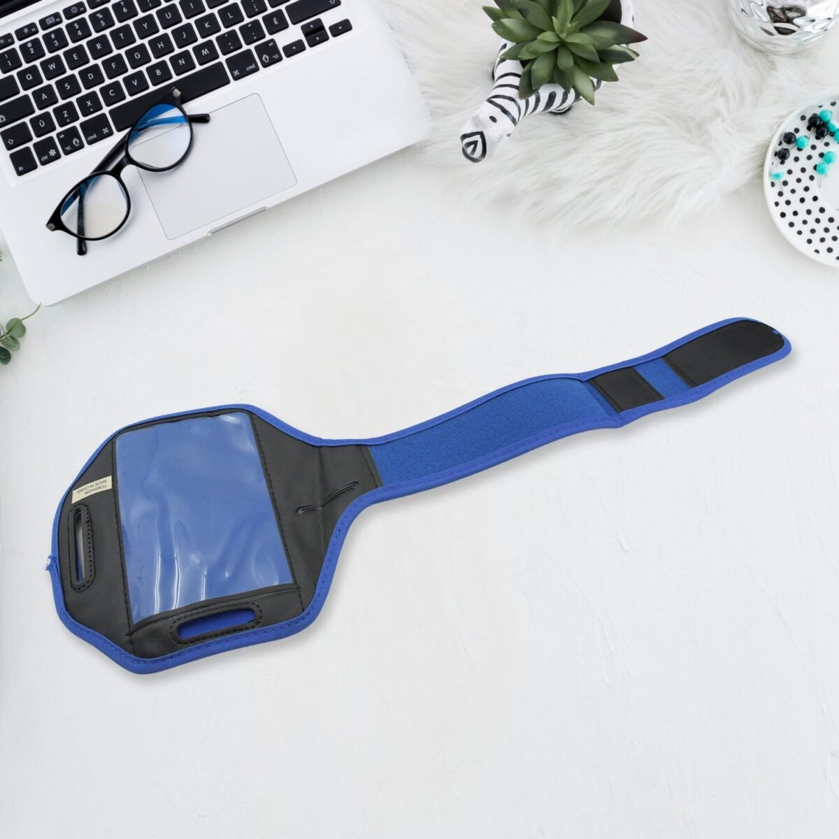 Sports Wrist Bag – Running Armband Phone Holder (1 Pc) - Image 4