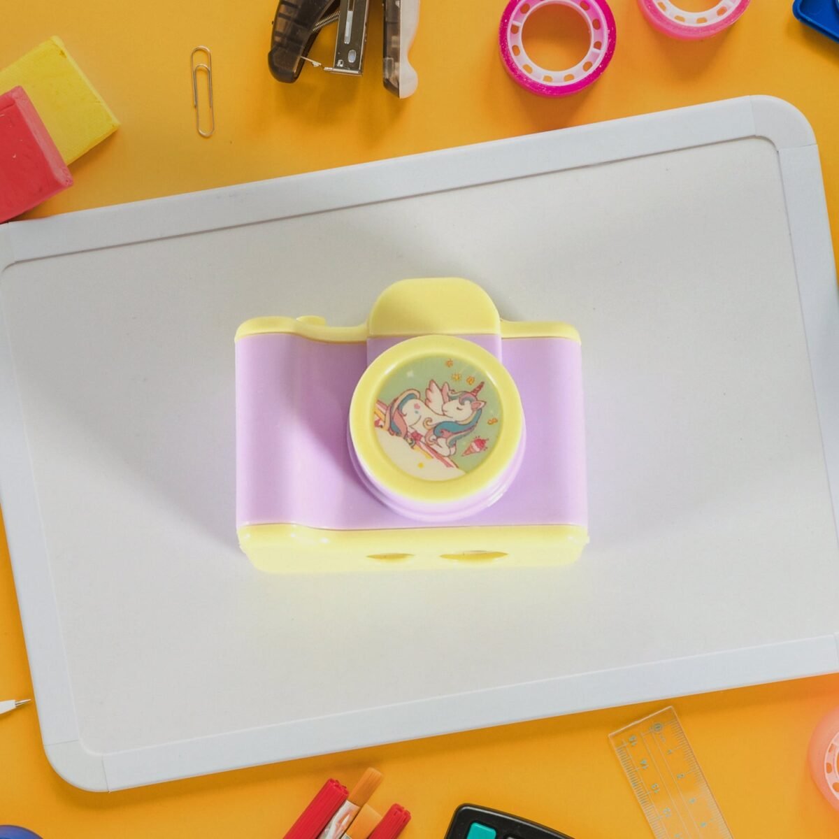 Camera Shape Pencil Sharpener – Stylish & Lightweight Manual Sharpener for Kids & Office Use (1 Pc) - Image 3