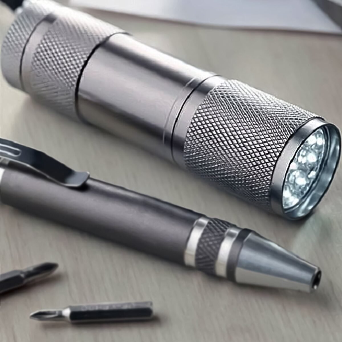Portable Mini Torch, Super-Bright Mini 3 LED Bulb Pocket Torches - Small Keyring Torch Flashlight for Camping, Hiking, DIY, Travelling, Outdoors and More 3 Battery operated (Battery not included / 1 pc / Mix Color ) - Image 4