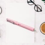 Fountain Blue Pen With 3 Refills (1 Set) - Image 4