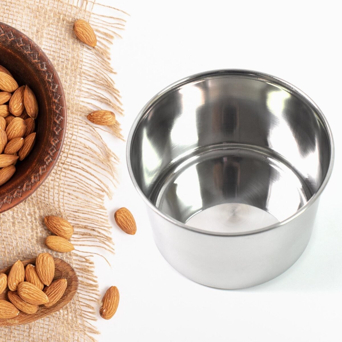 Multipurpose Stainless Steel Airtight Containers with See Through Lid (1 Pc / 500 ML) - Image 4