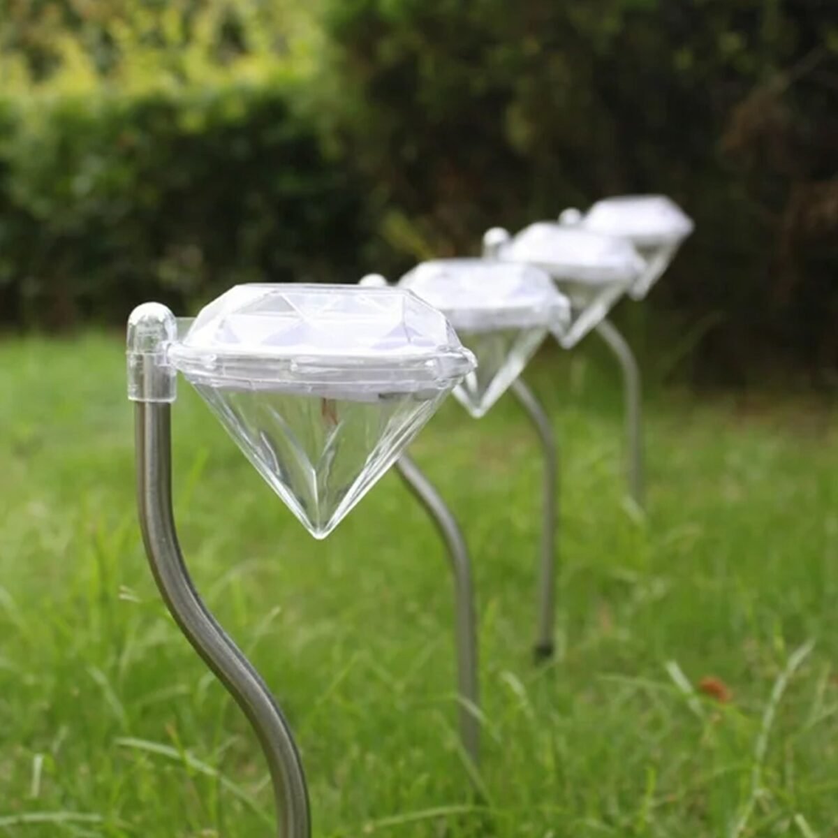 Diamond Shaped Solar Powered Stake Lights, Waterproof Outdoor Solar Power Lawn Lamps Led Spot Light Garden Pathway Stainless Steel Solar Landscape Lighting (4 Pcs Set) - Image 4