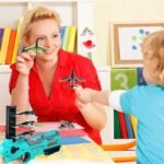 Airplane Launcher Toy with Foam Planes, 5-Pack - Image 4