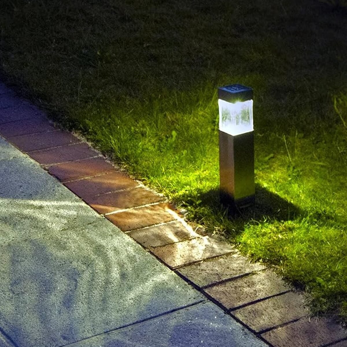 Big Garden Solar Light, Outdoor Garden Park Driveway Light (1 Pc) - Image 6