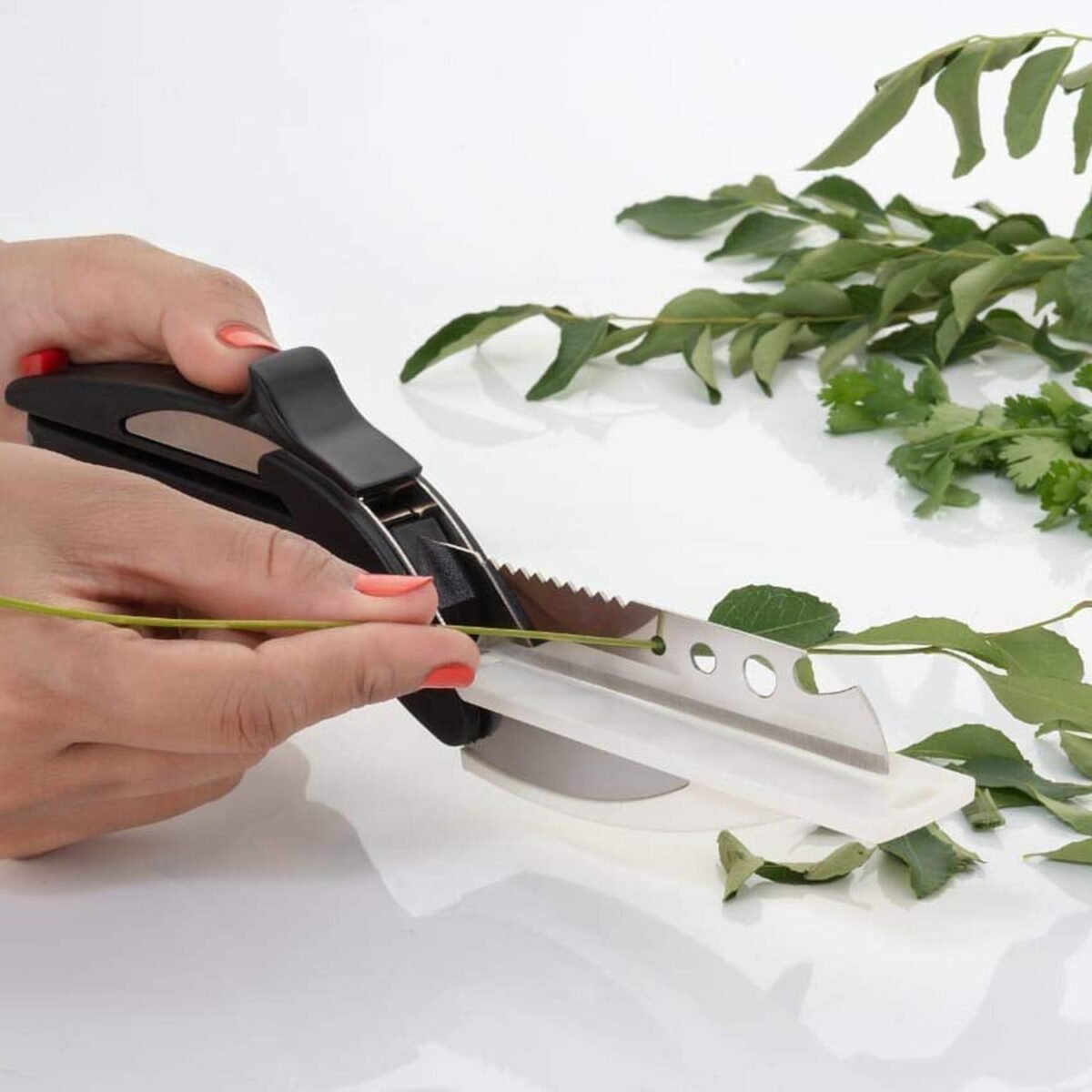 Stainless Steel 4 in 1 Clever Cutter, Black - Image 5
