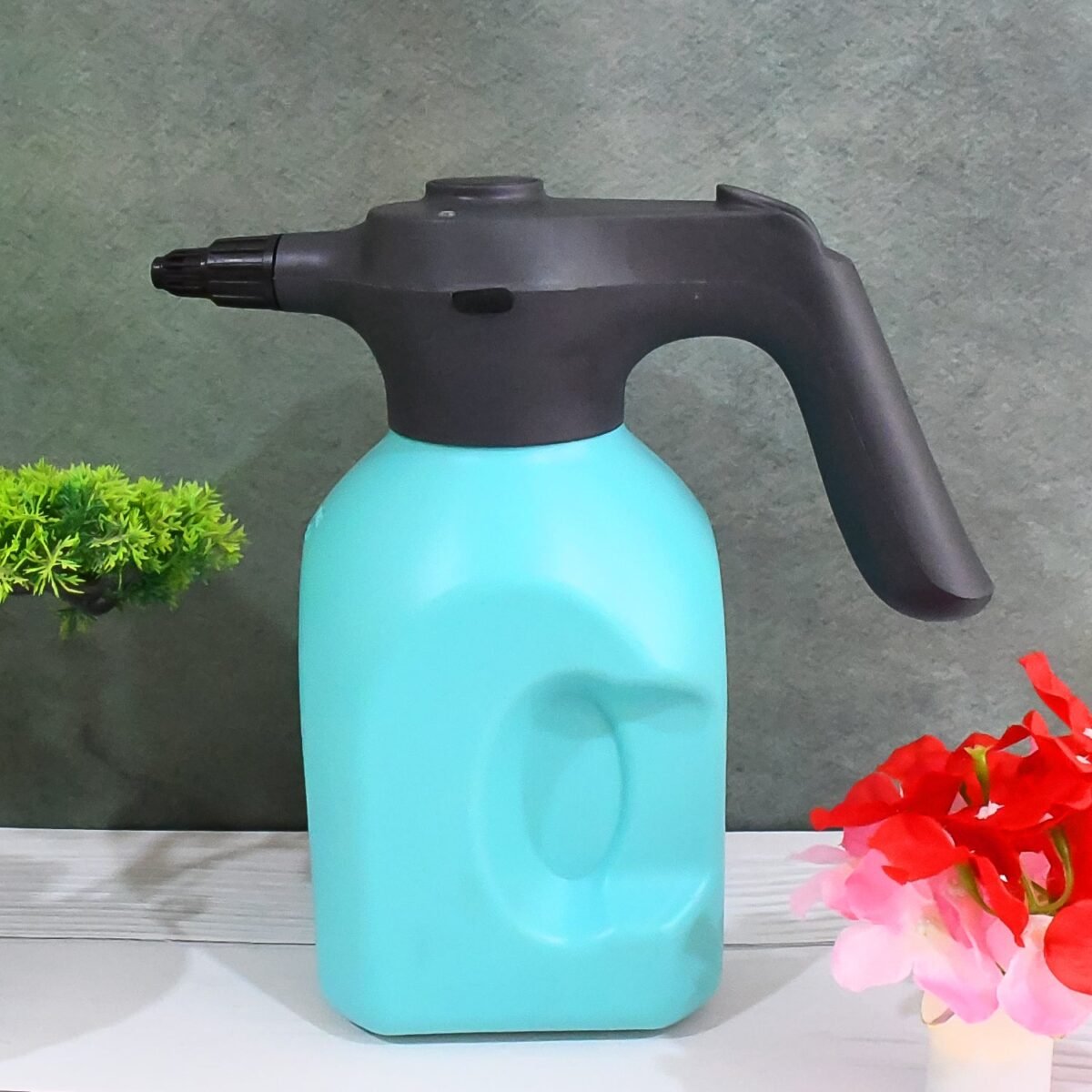 Electric Spray Bottle Garden Sprayer Automatic Watering Can (1Pc / 2Ltr.) - Image 3