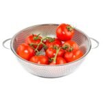 Stainless Steel Colander with Handle, Large Strainer Basket for Kitchen (25.5 cm) - Image 6