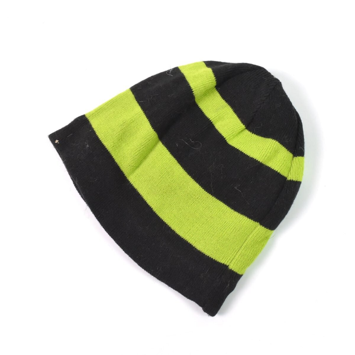 Cozy Comfort: Winter Caps for Girls (1pc) - Image 1