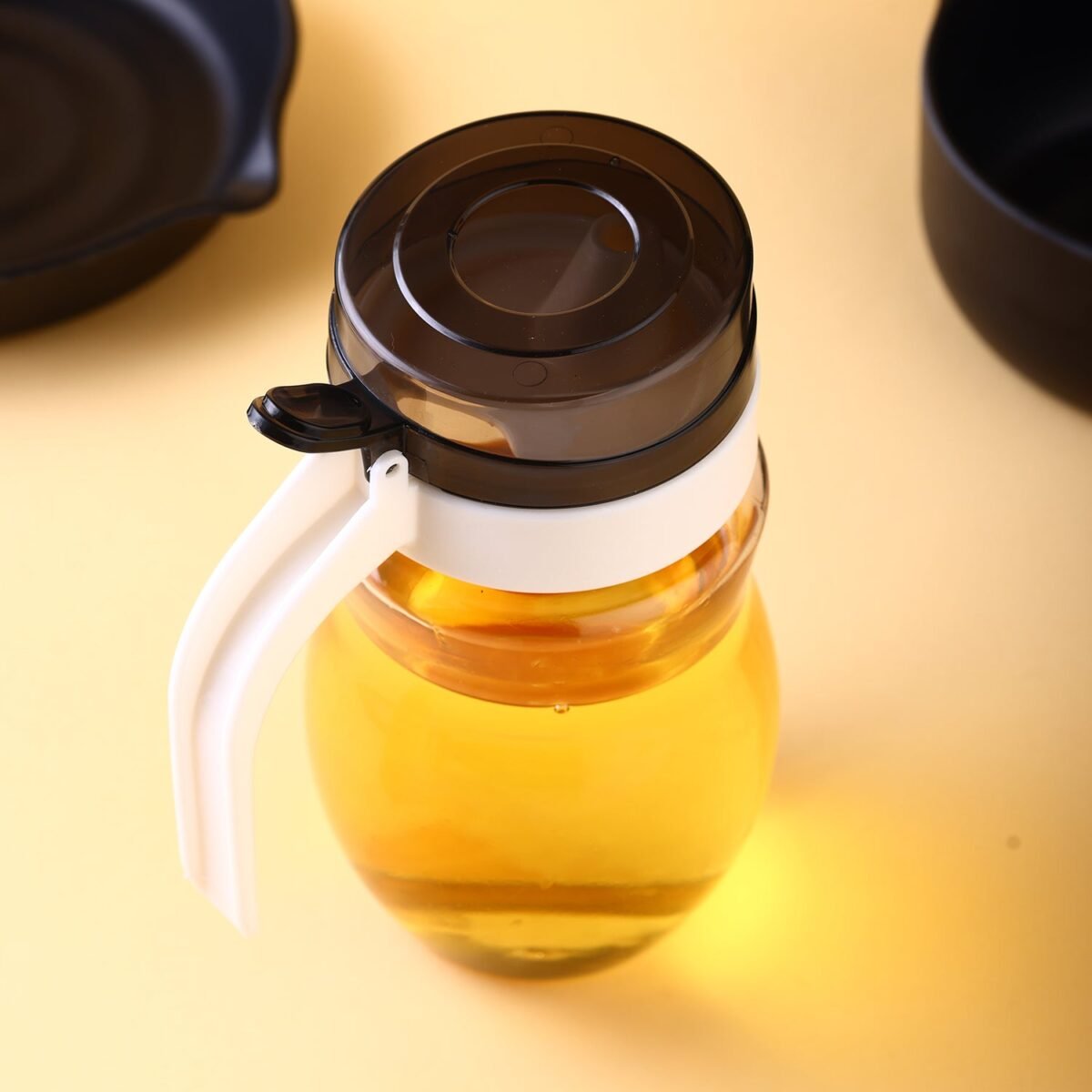 Oil Dispenser Stainless Steel with small nozzle 650ml - Image 1