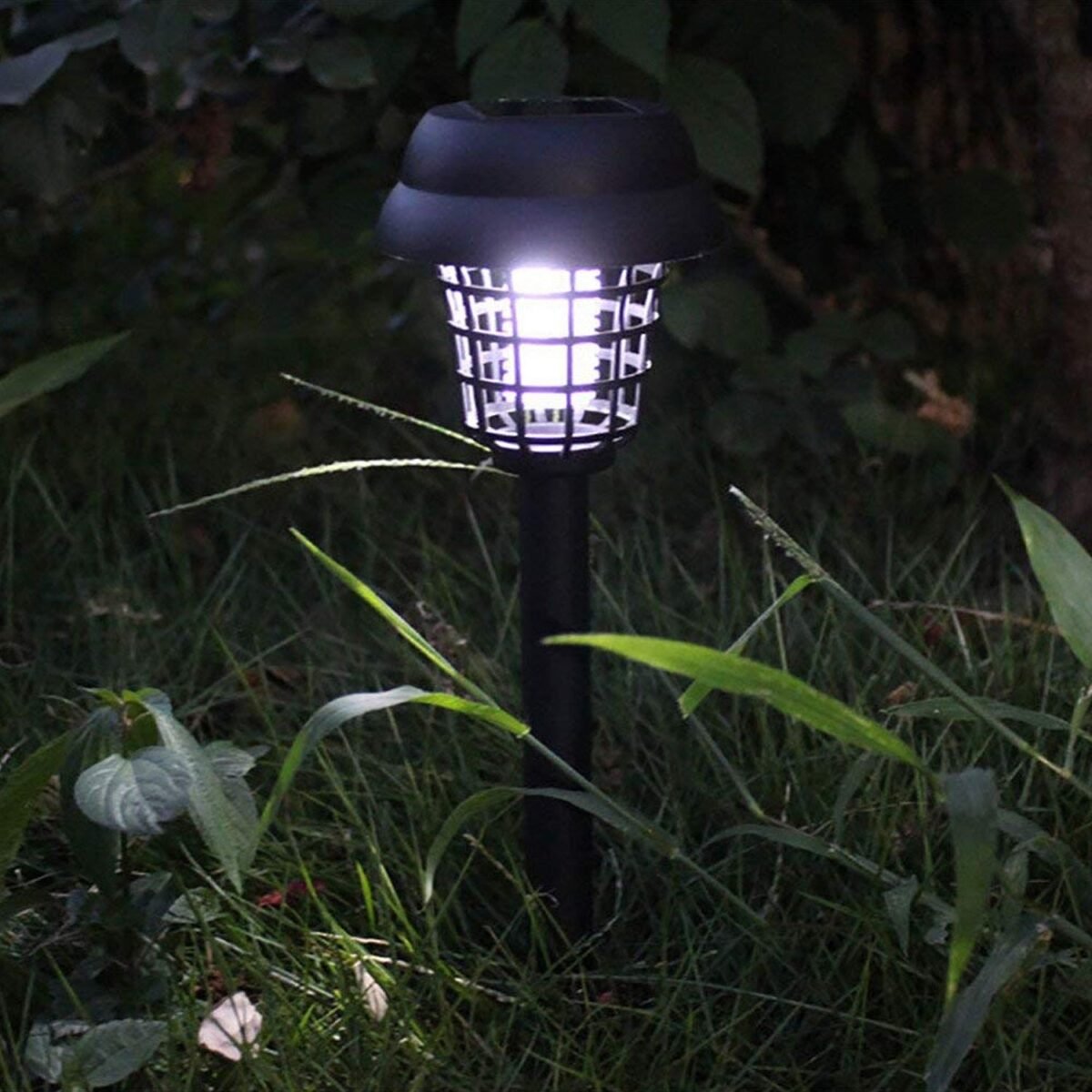 Medium Garden Solar Powered LED Mosquito Trap / Bug Zapper (1 Pc) - Image 1