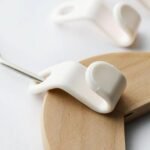 Plastic Clothes Hanger with Non-Slip Pad - Image 8
