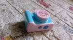 Camera Shape Pencil Sharpener – Stylish & Lightweight Manual Sharpener for Kids & Office Use (1 Pc) - Image 6