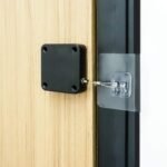 Punch-Free Automatic Sensor Door Closer