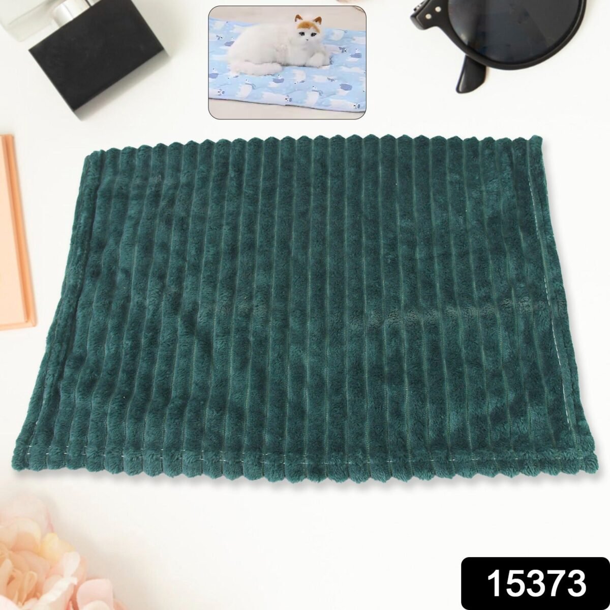 Pet Soft Cat Dog Blanket / Towel, Warm Sleep Mat (70×50 Cm / 1 Pc / Mix Color & Design) - Image 2