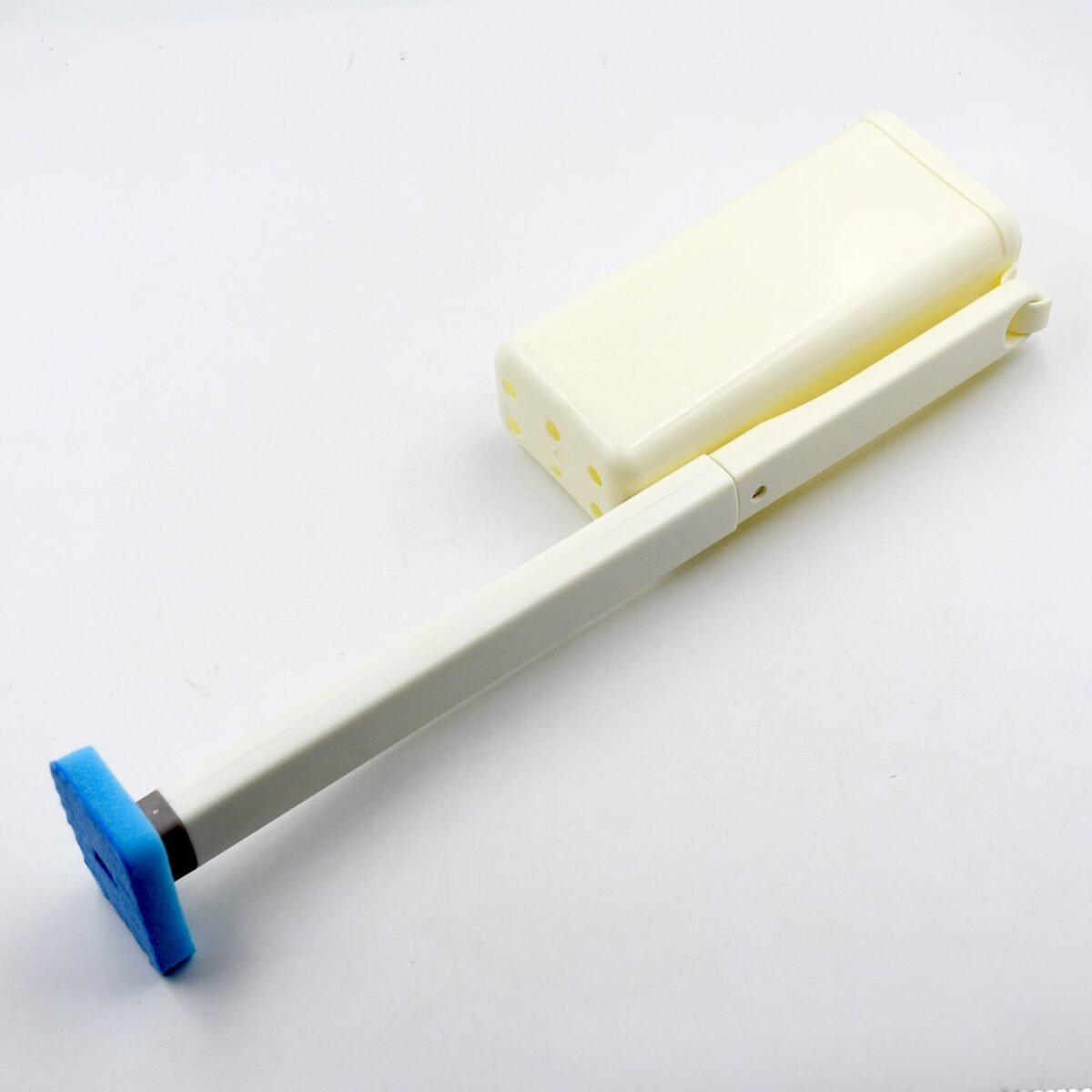 Toilet Brush Wand, Toilet Brush Kit with 8 Count Disposable Toilet Refills Heads - Image 3