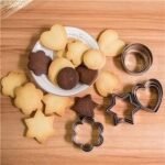 Cookie Cutter Stainless Steel Cookie Cutter with Shape Heart Round Star and Flower (12 Pieces) - Image 6
