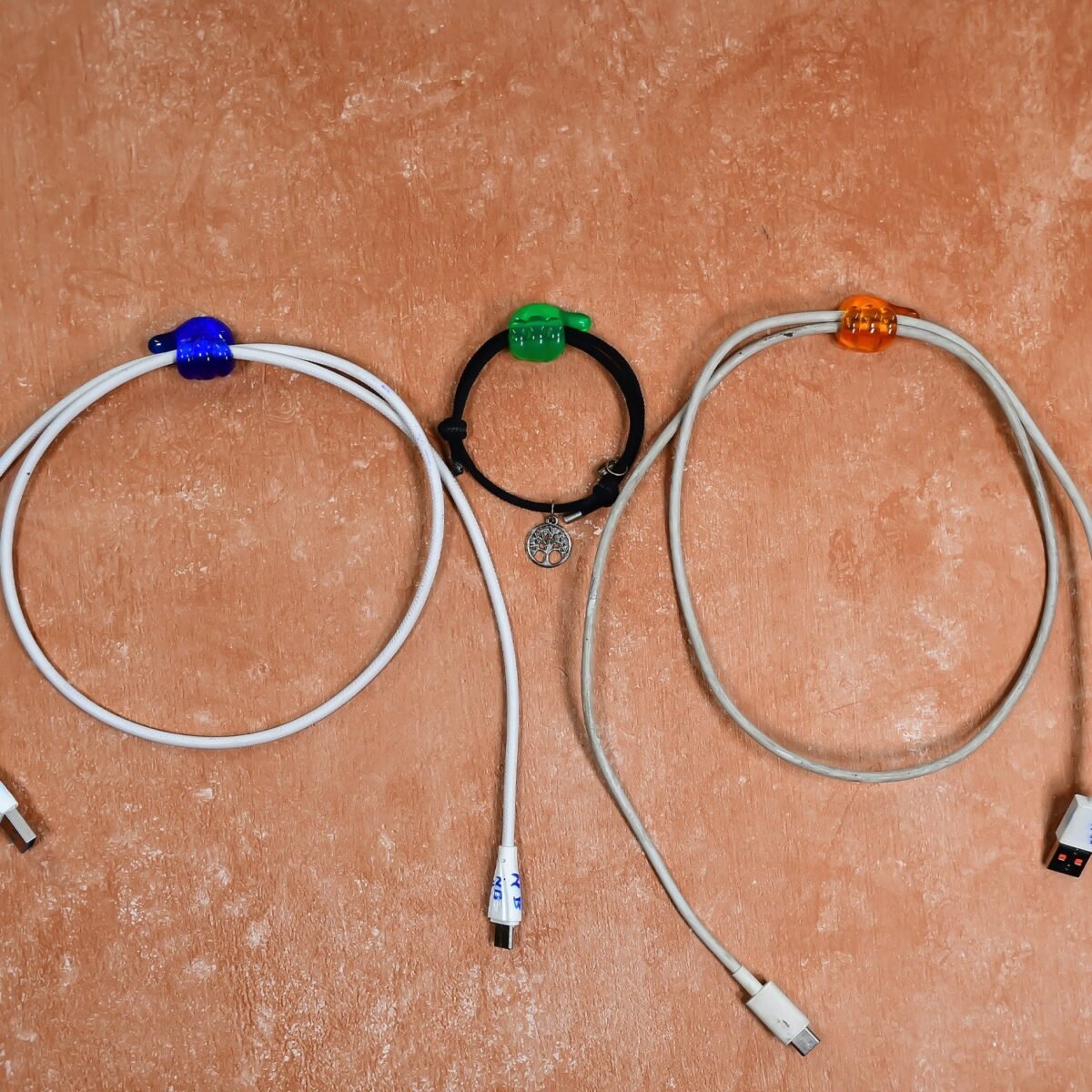 10pc Multi functional Hand Shape Wall Clip Hanger Keys Cable Holder (Moq -4pc) - Image 5