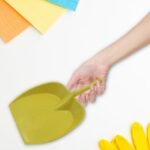 Dustpan with Long Handle, Dust Collection Dust Pan Tray for Kitchen, Home, Office, Bathroom Etc (1 Pc / Multicolor ) - Image 3