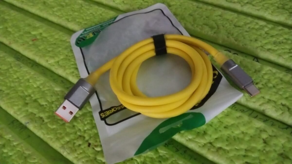 Type C data cable Fast Charging With Light (1 Mtr. / 1 Pc) - Image 8