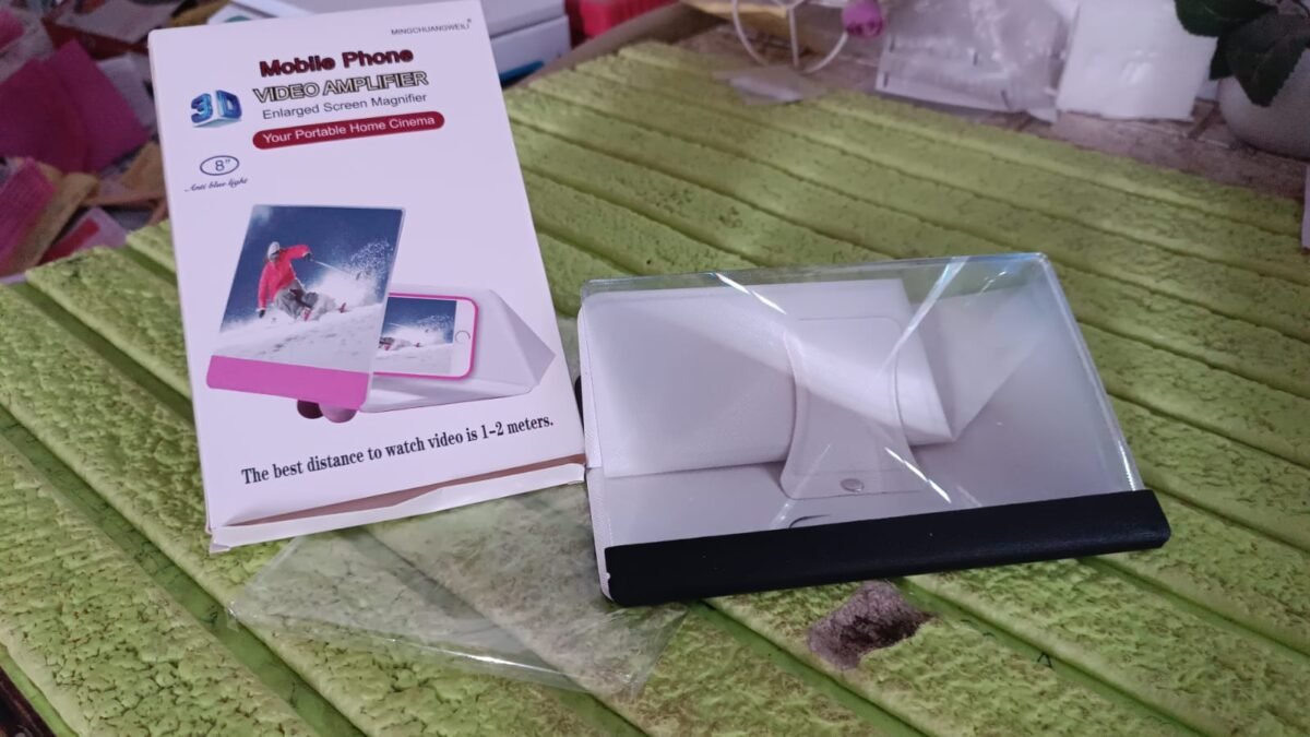 3D HD Mobile Phone Screen Magnifier Amplifier (1 Pc / 8 Inch) - Image 6