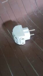 5-Way 2 Pin Multi-Plug Socket / Converter (1 Pc) - Image 7
