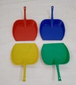 Dustpan with Long Handle, Dust Collection Dust Pan Tray for Kitchen, Home, Office, Bathroom Etc (1 Pc / Multicolor ) - Image 9